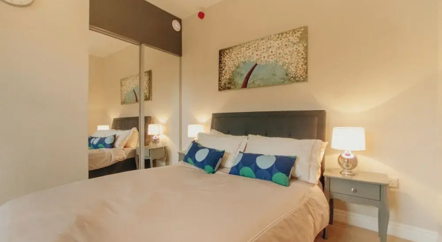 Chic & Cheerful 1bedroom in Historic Building, Забронировать Апартаменты/квартира Шефилд Южный Йоркшир, рядом с Международный спортивный центр «Пондс Фордж»