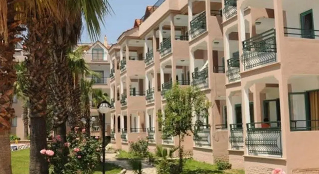 Club Caprice Suites
