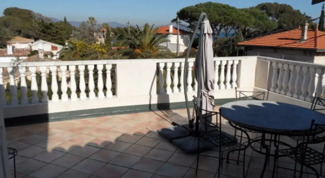 Апартаменты Hôtel LEscale Au Soleil