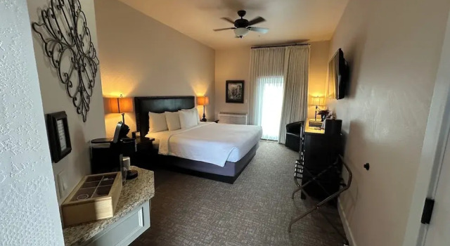 Номер Luxury Resort at Eagle Point Golf Club Lodging