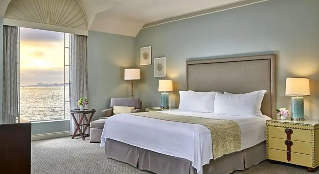Двухместная Waterfront Villa Suite Loews Coronado Bay Resort