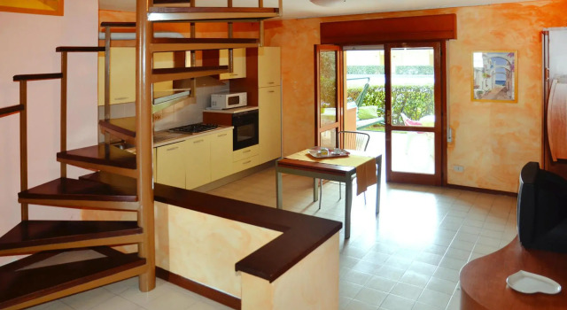 Apartment in Bibione Spiaggia with balcony, Prenota Appartamento Hotel a Veneto con piscina, Piscina
