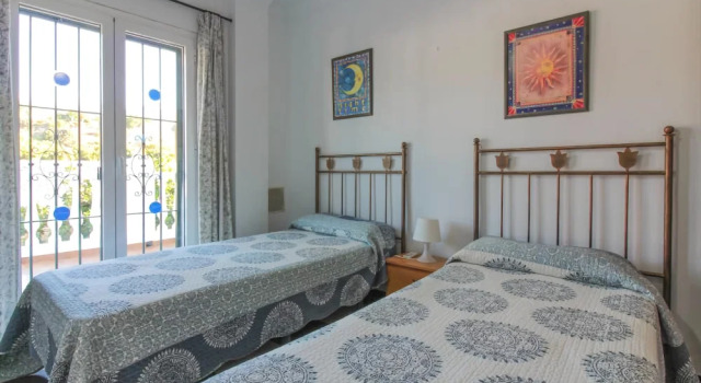 Villa Media Legua, Забронировать Вилла Бизнес-отели Фрихильяна, 4* 5*