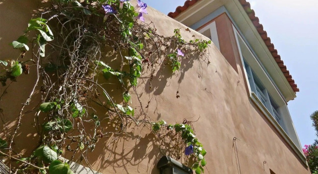 Charmy Room by the Beach, Rezerwuj Hotel Hotele w Saronic Islands z parkingiem, Parking