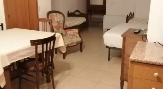 Трёхместный номер Standard с балконом Villa Aresco
