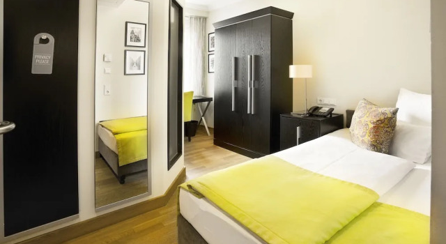 Одноместный номер Standard Hotel Hamburger Hof