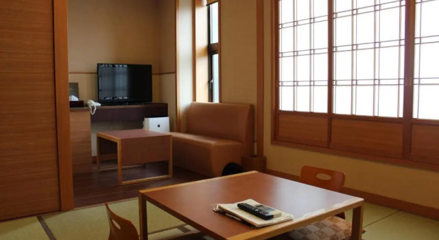 Трёхместный номер Standard Ogoto Onsen Yunoyado Komolebi
