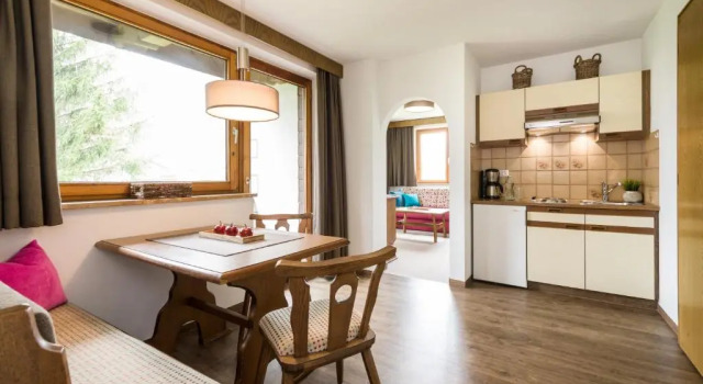 Апартаменты Apartments Tannheim - Ruhige Apartments mit Infrarotsauna & Sommerbergbahnen inklusive