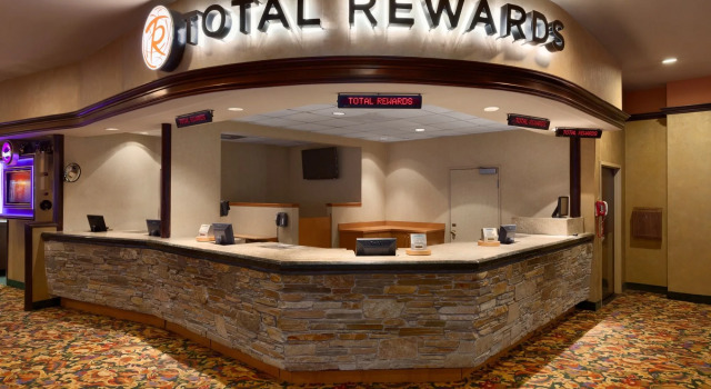 Harrah’s Lake Tahoe – A Caesars Rewards Destination, Đặt Khách sạn Khách sạn ở Stateline có hồ bơi, Hồ bơi