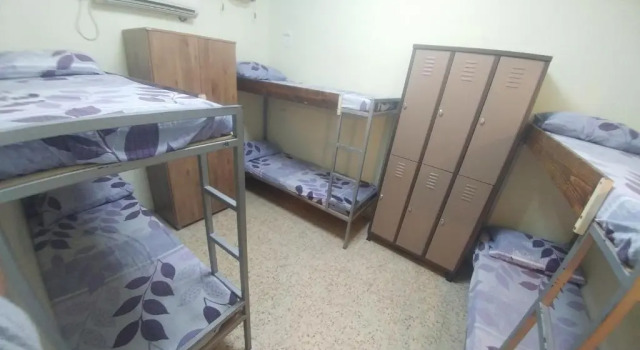 Cama en dormitorio compartido (dormitorio compartido masculino) Arava Hostel