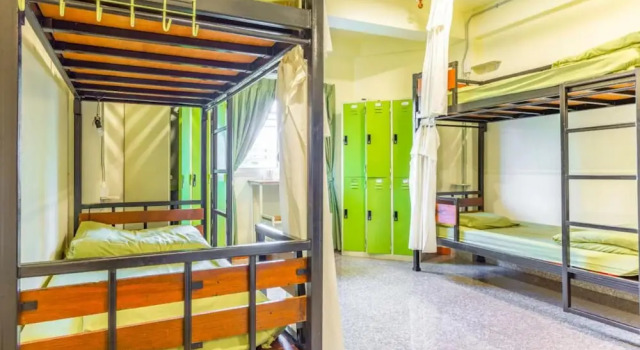 Кровать в общем номере (женский номер) OYO 75416 Rama3 Sunrise Hostel