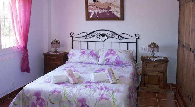 Holiday Home With Private Pool Near Andalusian Village Comares, Malaga, Prenota Casa vacanze Hotel a Axarquía con parcheggio, Parcheggio