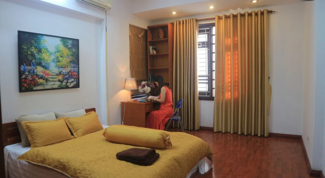 Cozy Arty Homestay, Забронировать Отель Бадинь Ханой