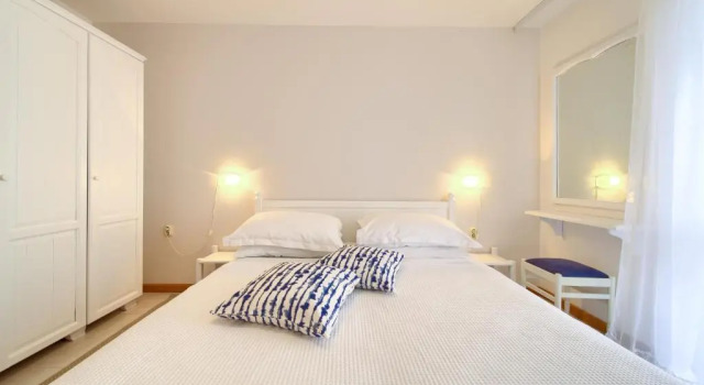 Apartments Loncar