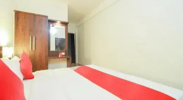 OYO 24817 Wayanad Royal Grand, Varaa Hotelli Meenangadi 