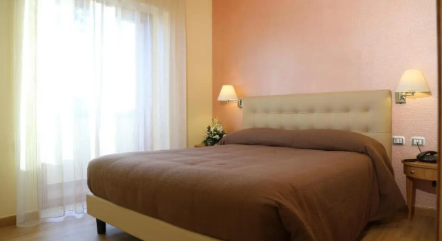 Standard Doppel Zimmer mit Balkon Maison Reale