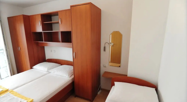 Appartments Knezevic, Забронировать Апартаменты/квартира Апартаменты Макарска, рядом с Набережная Рива (Макарска), Апартаменты/квартира