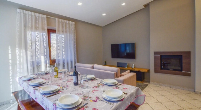 Nice Home in Arcidosso With Wifi and 5 Bedrooms