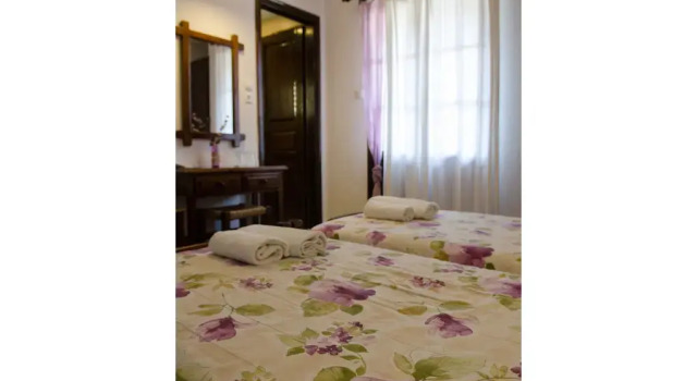 Elli Hotel