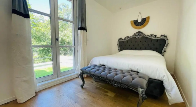 The Ronsardienne Suite in a charming mansion at the gates of Tours, Rezerwuj Hotel Tours 