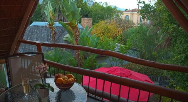 Двухместный номер Standard с балконом Easy Five Guest House