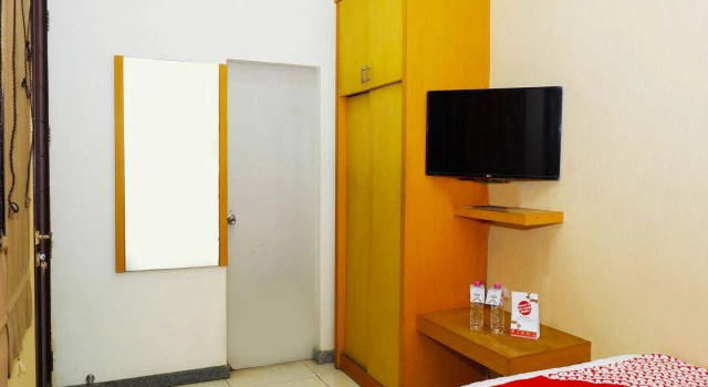 OYO 381 House of Blessing Guest House