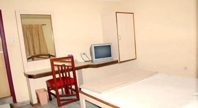Трёхместный номер Standard Greens Residency