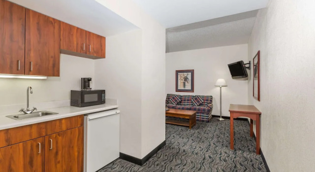 Люкс Superior Baymont by Wyndham Des Moines Airport