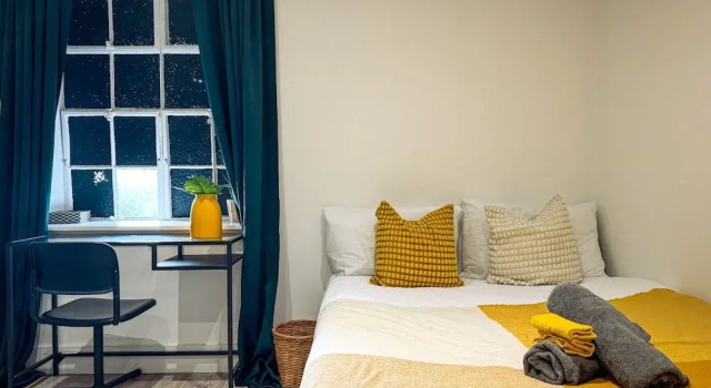 Maidstone-towncenter-wifi-2br-parking-cityviews