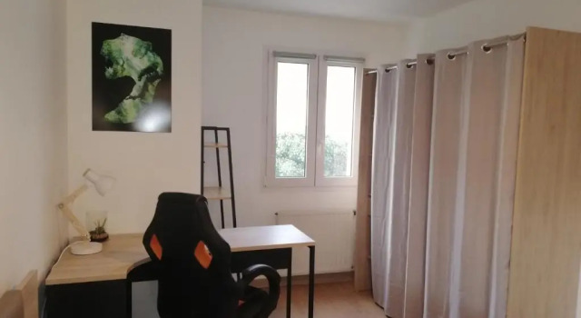 Grand T3 avec clim, parking et terrasse privative - Agen, Prenota Appartamento Hotel a Aquitania con parcheggio, Parcheggio