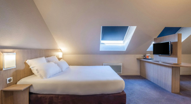 Трёхместный номер Standard Comfort Hotel Linas - Montlhery