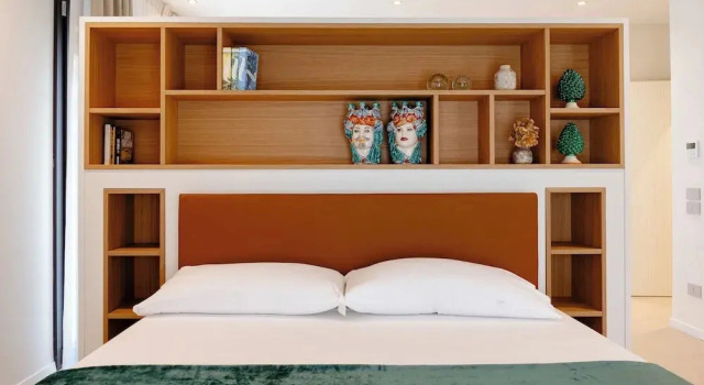 Люкс с балконом Hera Rooms and Suites