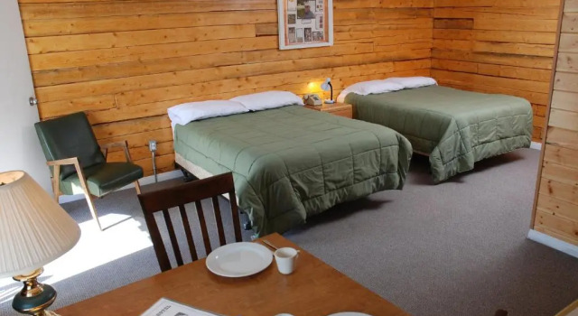 Люкс Deluxe Triple J Hotel & Cabins