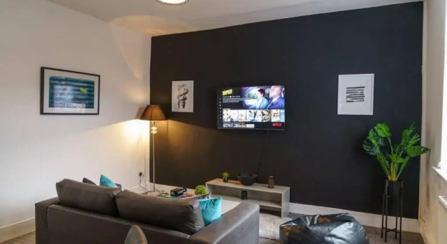 Industrial Lodge Bolton by Prime Stay, Забронировать Отель Болтон Большой Манчестер, рядом с Музей паровозов Болтона