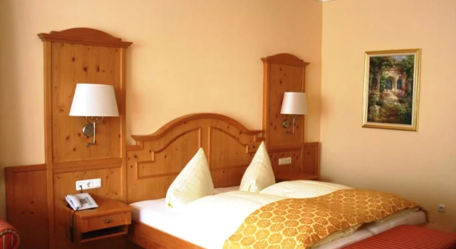 Ferienhotel Elisabeth, Забронировать Отель Отели Верфенвенг с парковкой, Парковка