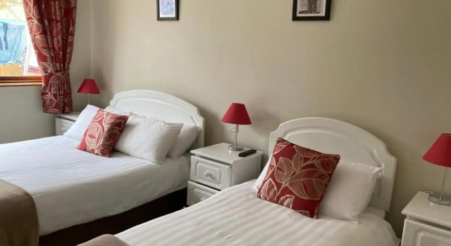 Steeple View B&B - Award Winning Guesthouse Donegal, Rezervați Bed and Breakfast Ballybofey 