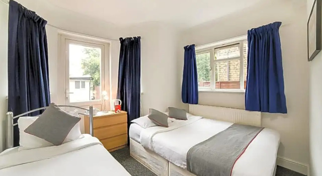 Номер Standard Stratford Hotel