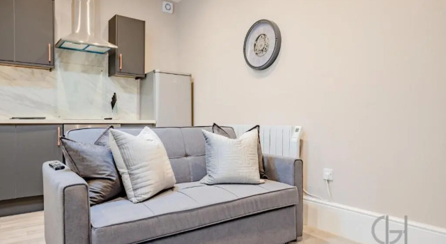 Апартаменты Worcester 1 Bed Apartment With Private Entrance