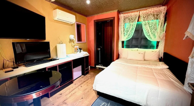 Sanbon W, Book Hotel Hoteller i Gunpo med parkering, Parkering