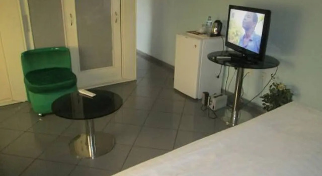Lamonde Guest House, Rezervovat Penzión Hotely v Owerri s parkováním, Parkování