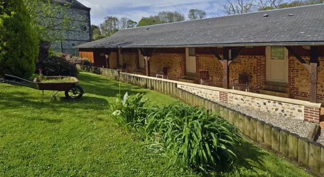 Auberge Les Tonnelles, Book Hostel Hostels in Upper Normandy, Hostel