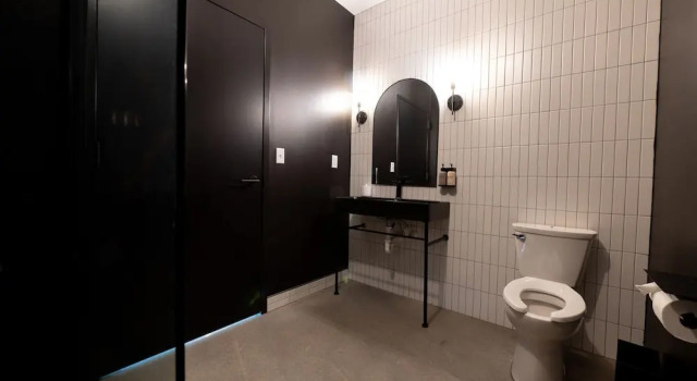 Suite Arch and Cable Hotel
