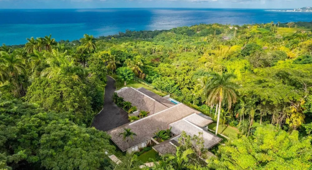 Secluded 3BR Garden Villa Pool Ocean Views, Réserver Villa Sandy Bay Clarendon