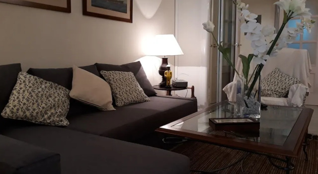 Apartment near Puente Romano