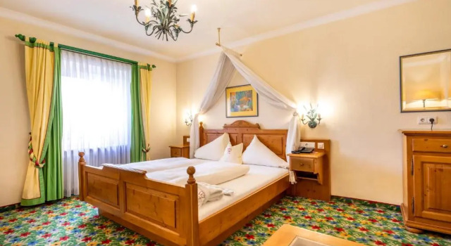 Люкс Standard Hotel & Restaurant Wastlwirt
