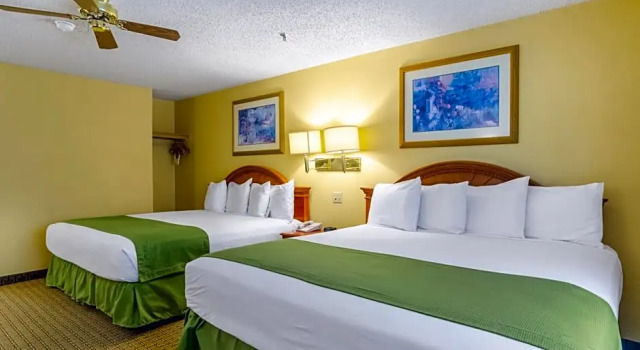 Полулюкс Cheyenne Guest Inn