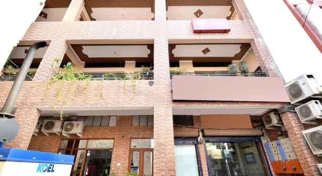 OYO 4738 Hotel Re-Birth, Rezervovat Hotel Levné hotely v Chandigarh Region