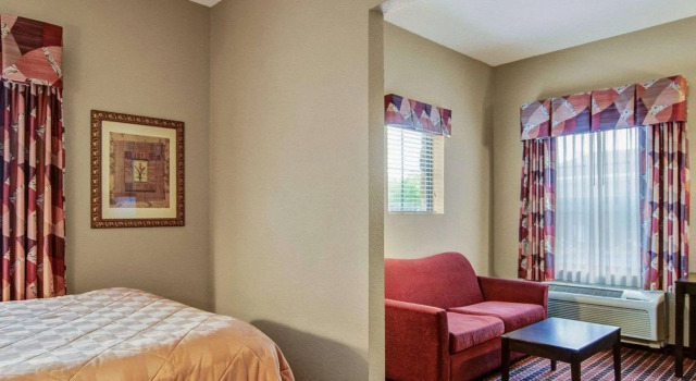 Двухместный номер Standard Mainstay Suites Rogers