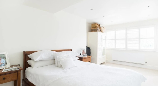 Spacious And Stylish 3BR Apartment Near Paddington.