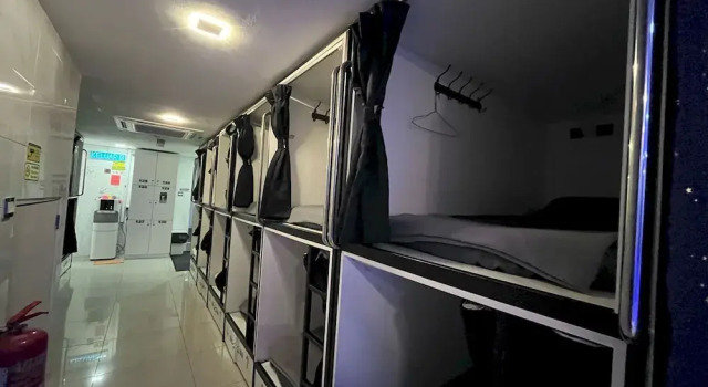 Кровать в общем номере OYO 91036 J CAPSULE HOTEL @ JALAN BUKIT BINTANG